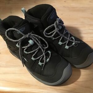 Keen Black and Gray Winter Boots